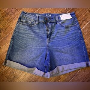 ANA high rise shorts NEW 10